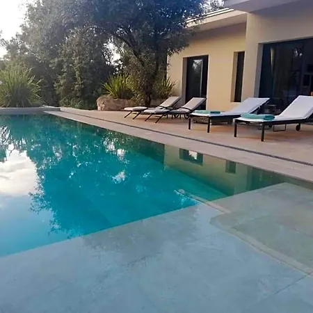 La Kalliste B&B 3*
